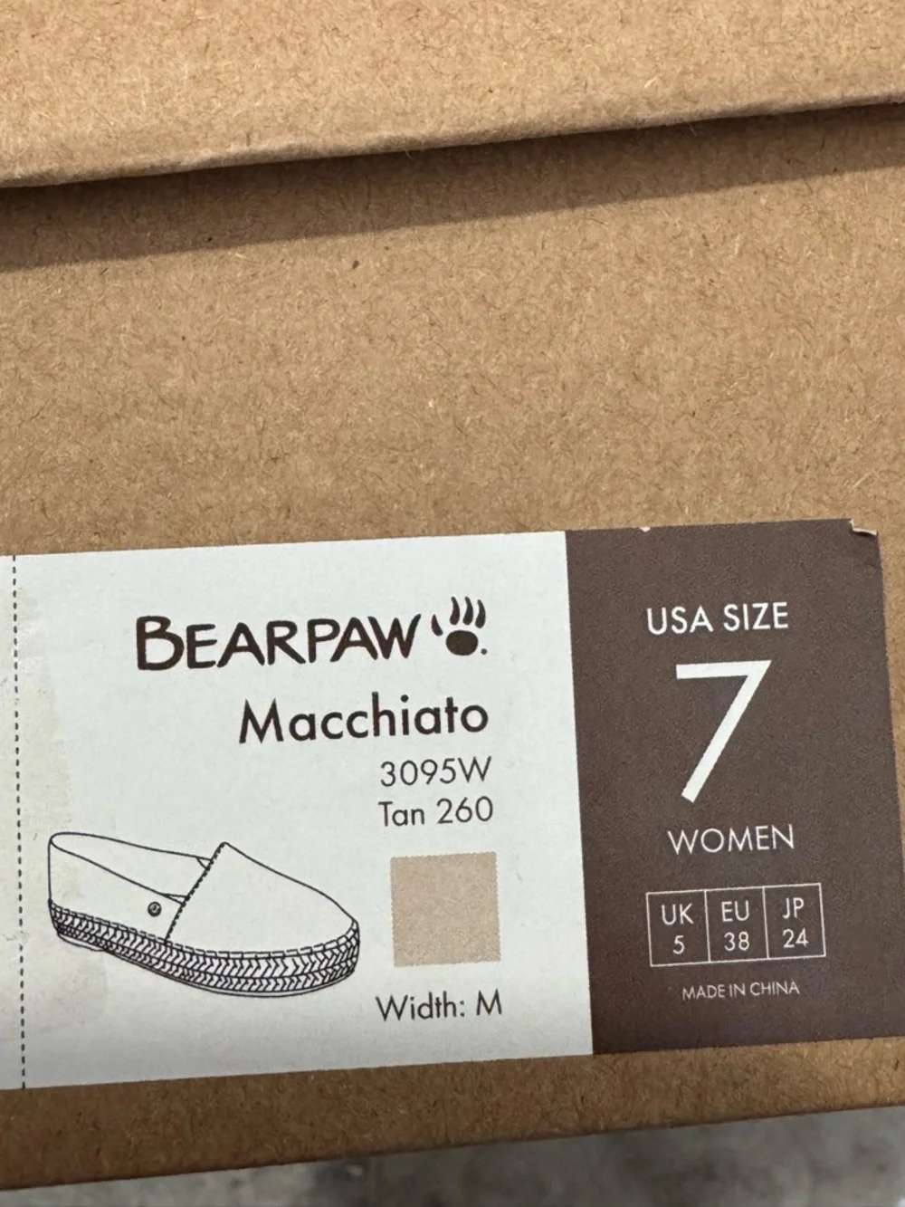 BearPaw casual cream